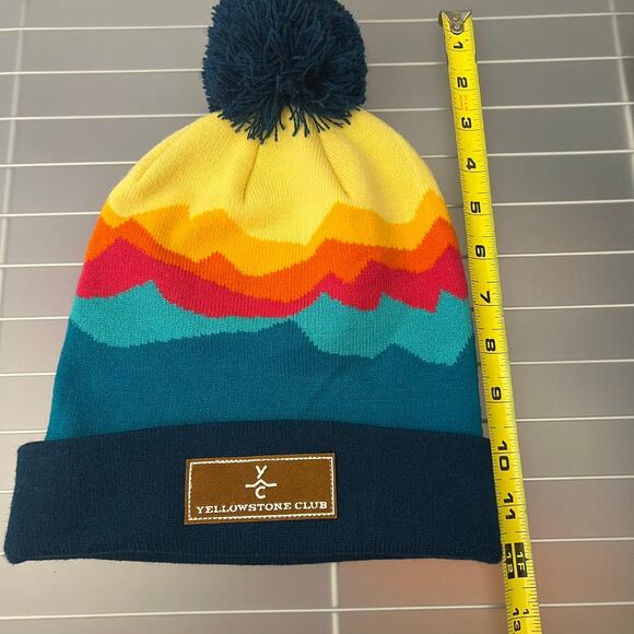 Yellowstone Club YC Unisex Beanie Hat Montana MT Blue Yellow Ski Snow NWOT RARE main image 9